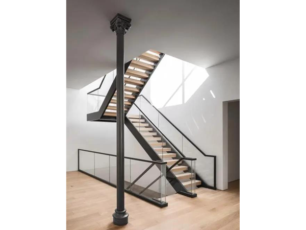 直行钢板楼梯设计